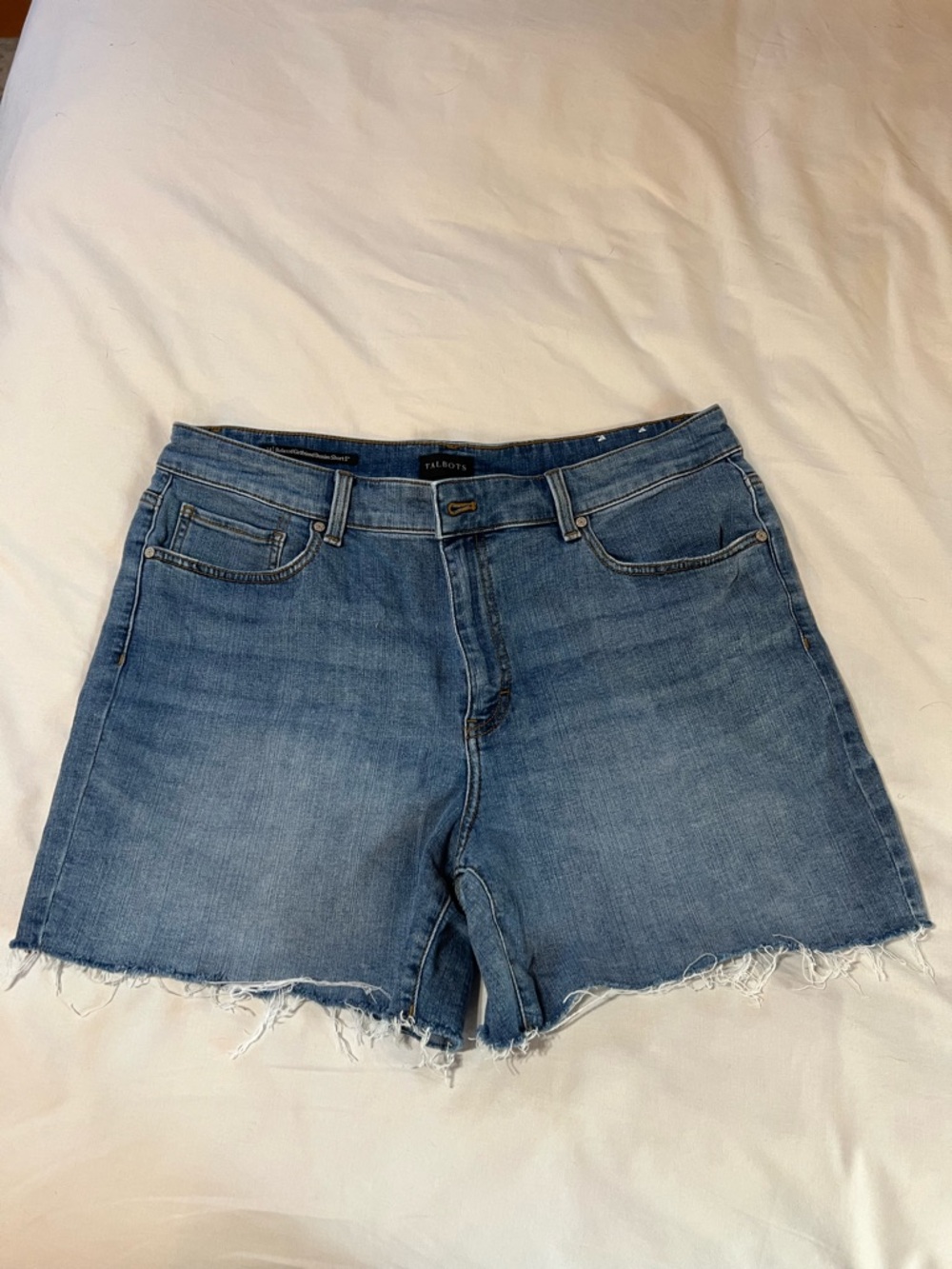 Talbots Relaxed Girlfriend Blue Denim Cutoff Shorts, size 14